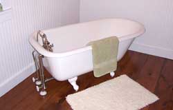 Beautiful Claw Foot Tub in Bathroom